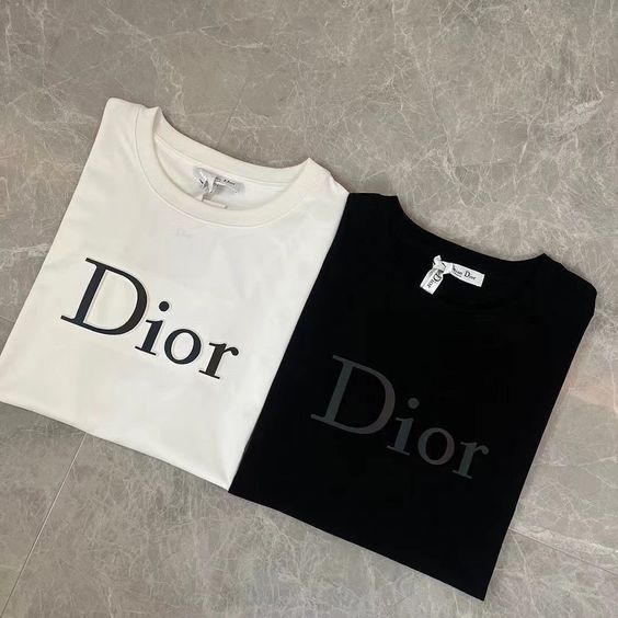 Limited Edition Dior Unisex T-Shirt . DN1681008
